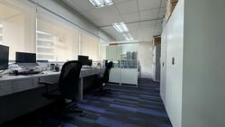 111 Somerset (D9), Office #567443441